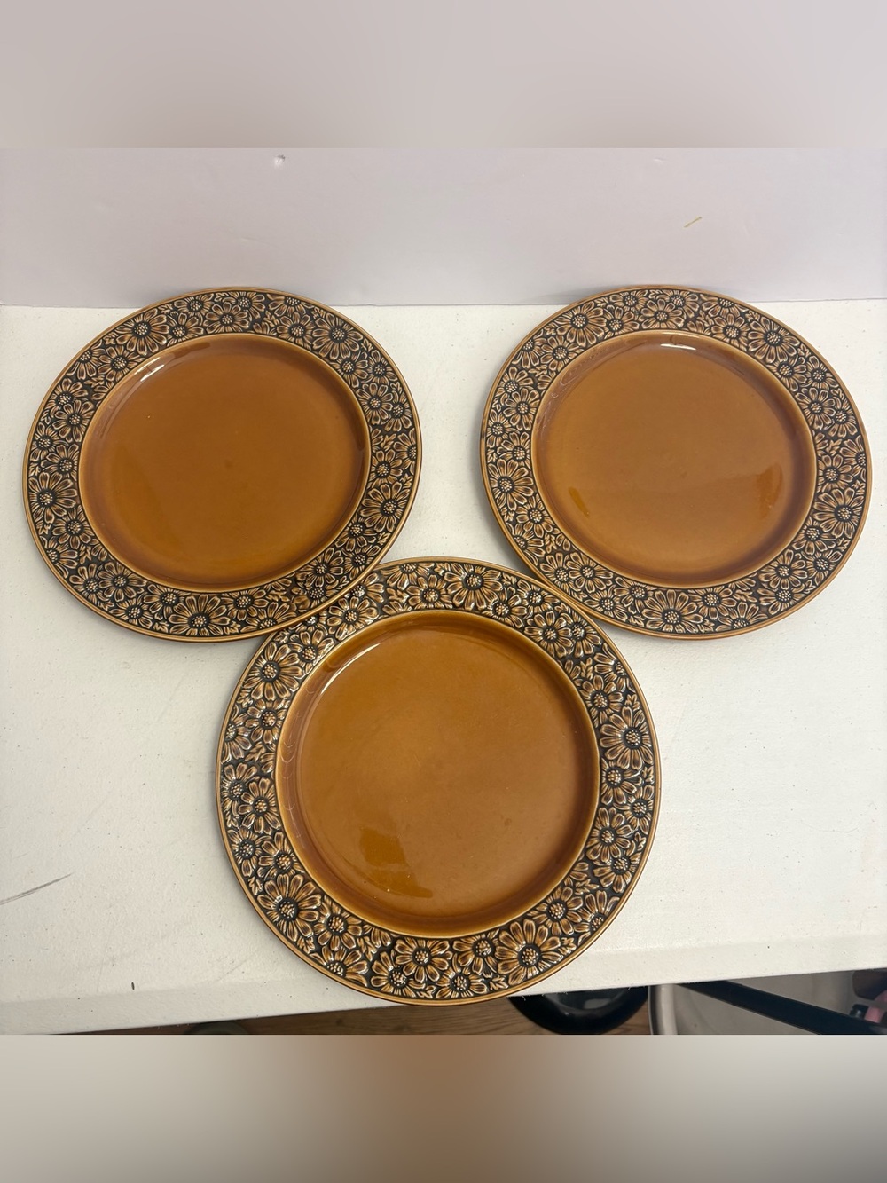 Set of 3 Vintage Daisy Ironstone Dinner Plates #4268 Japan Sears 1970s Amber